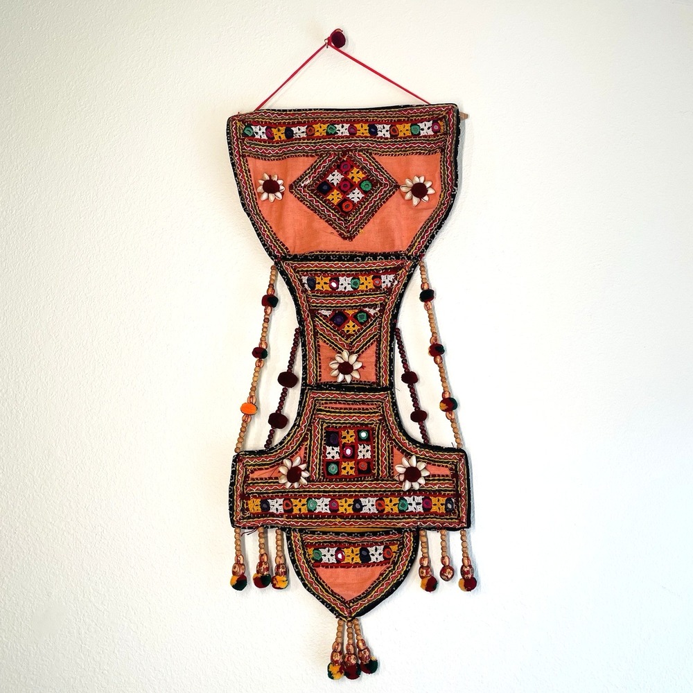 India Handcrafted Wall Decor Hanging 3 Pocket Tapestry Embroidered Mirrors Shell
